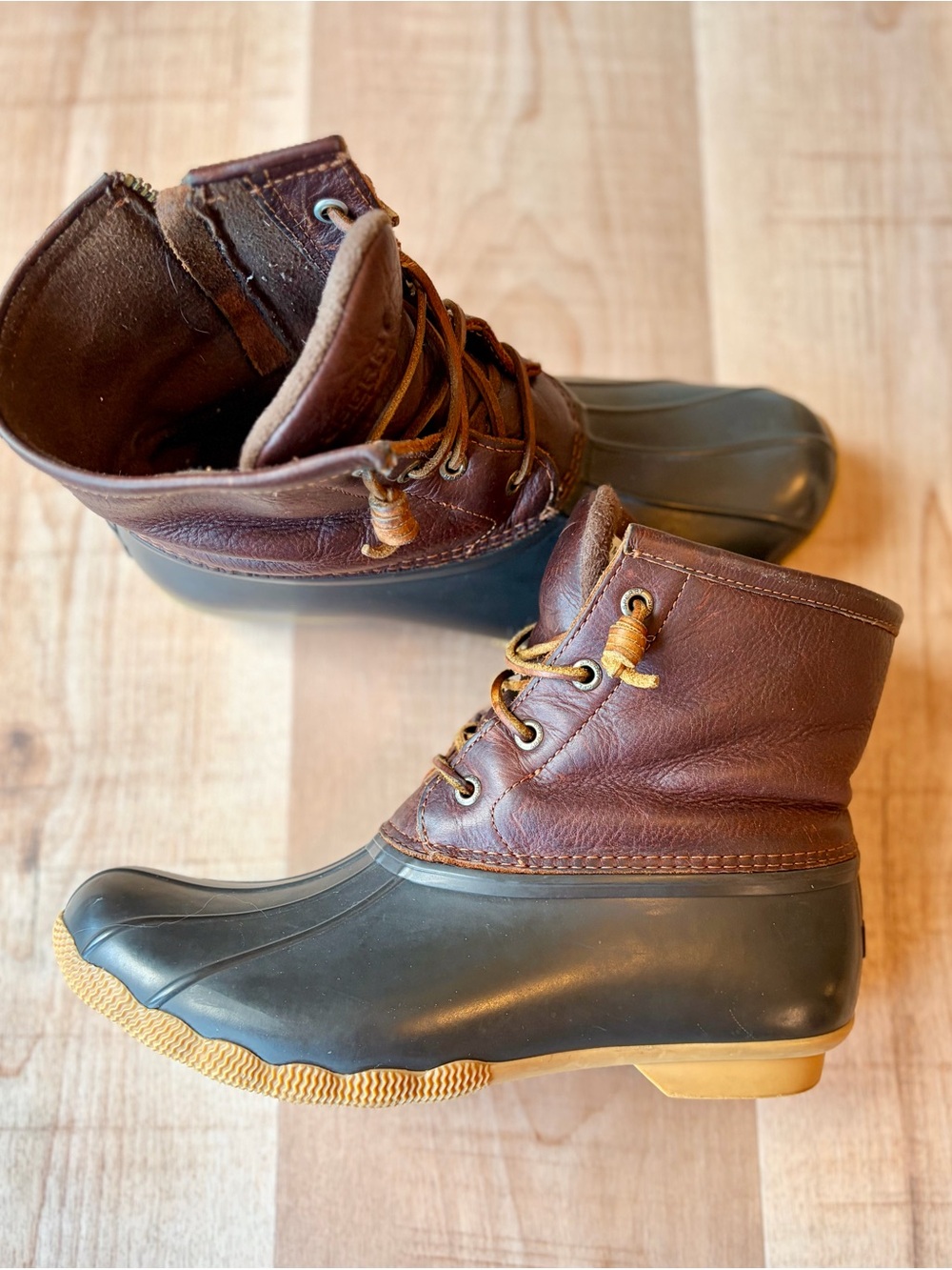 Sperry Women’s Brown Leather & Black Saltwater Duck Boots - Waterproof - Size 9 - Picture 2 of 11